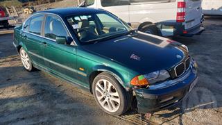 2000 BMW 330i Sedan Sedan Photo