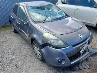 2010 Renault Lutecia Hatch Photo