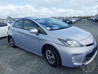 2012 Toyota Prius Hybrid Hatch Photo