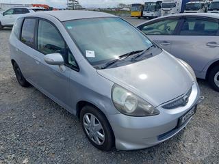 2006 Honda fit Hatch Photo