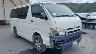 2005 Toyota Hiace Van Photo
