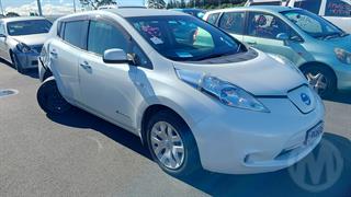 2014 Nissan Leaf Hatch Photo