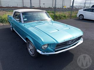 1967 Ford Mustang 2D Cabriolet Photo