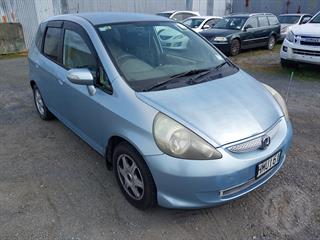2005 Honda fit Hatch Photo