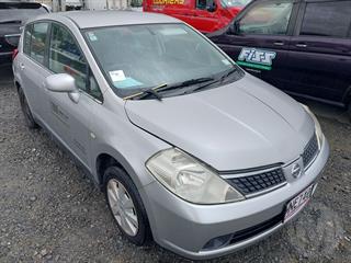 2007 Nissan Tiida Hatch Photo
