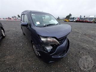 2013 Toyota Spade Hatch Photo
