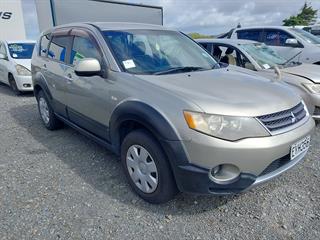 2006 Mitsubishi Outlander Station Wagon Photo