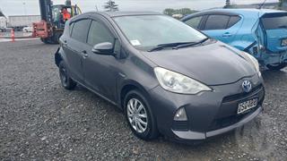 2014 Toyota Aqua Hatch Photo