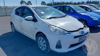 2014 Toyota Aqua Hatch Photo