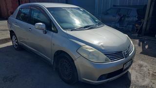 2005 Nissan Tiida Hatch Photo