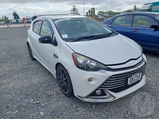 2014 Toyota Aqua GS Hatch Photo
