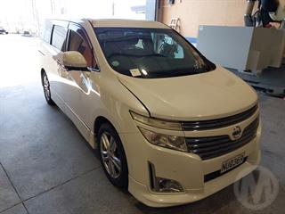 2011 Nissan Elgrand 5D Station Wagon Photo
