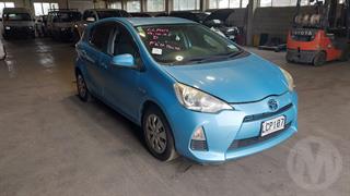 2013 Toyota Aqua Hybrid Hatch Photo