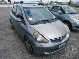 2004 Honda fit Hatch Photo