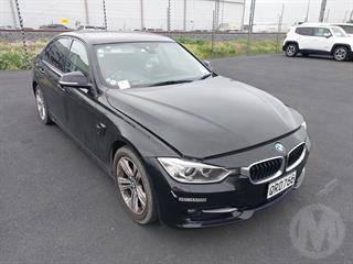 2014 BMW 320i 4D Sedan Photo
