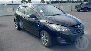 2013 Mazda Demio Hatch Photo