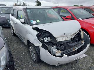 2009 Mazda Verisa Hatch Photo