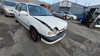 1999 Toyota Corolla 1.6P XL Hatchback 5 Hatch Photo