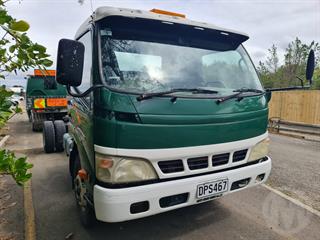 2006 Hino Dutro Cab Chassis Photo