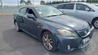 2006 Lexus IS250 Sedan Photo