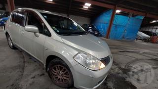 2005 Nissan Tiida Hatch Photo