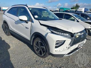 2023 Mitsubishi Eclipse Cross XLS PHEV/4WD/AT Station Wagon Photo