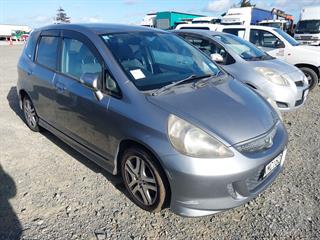 2006 Honda fit Hatch Photo