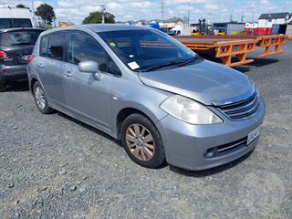 2006 Nissan Tiida Hatch Photo