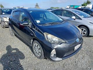 2013 Toyota Aqua Hatch Photo