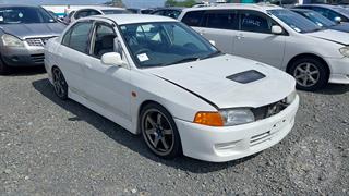 1998 Mitsubishi Lancer Sedan Photo