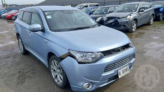 2013 Mitsubishi Outlander Station Wagon Photo