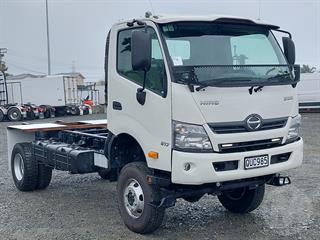 2024 Hino 300 XZC810R-HKFRTQ3 4X4 Cab Chassis GVM 7,500kg Photo