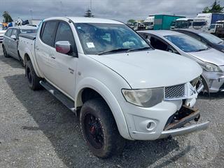 2010 Mitsubishi Triton Utility Photo