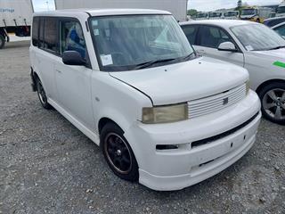 2005 Toyota BB Hatch Photo