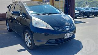 2009 Honda fit Hatch Photo