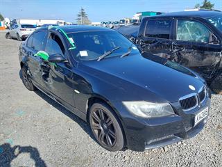 2008 BMW 320i Sedan Photo