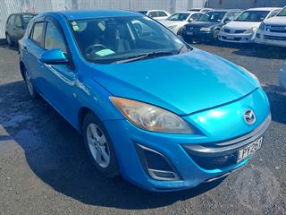 2010 Mazda Axela Hatch Photo