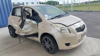 2005 Toyota Vitz Hatch Photo