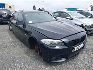 2011 BMW 528i Touring Photo