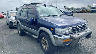 1997 Nissan Terrano Station Wagon Photo
