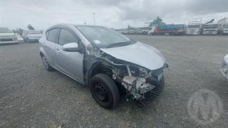 2014 Toyota Aqua Hatch Photo