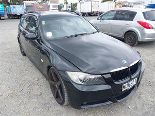 2007 BMW 325i Touring Photo