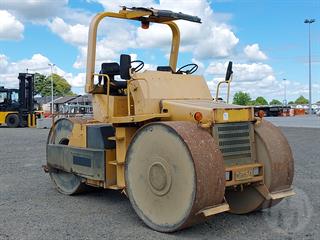 2005 Sakai R2 Roller (Multi Wheel) Photo