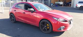 2015 Mazda Axela 5D Hatch Photo