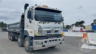 2008 Hino 700 3241 Tipper GCM 44,000kg Photo