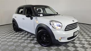 2011 MINI Cooper Crossover 5D Hatch Photo