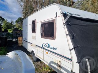2005 Lunar Quaser 462 Caravan Photo