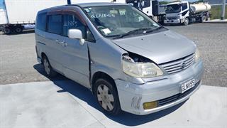 2005 Nissan Serena Station Wagon Photo