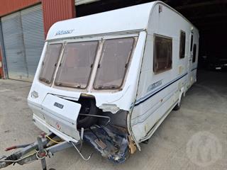 2001 Caravan Lunar Odyssey Caravan Photo