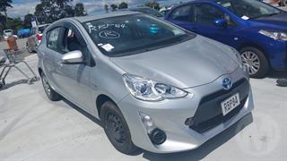 2015 Toyota Aqua Hatch Photo